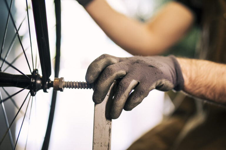 Hoe herken je slijtage aan je fiets en voorkom je grote reparaties